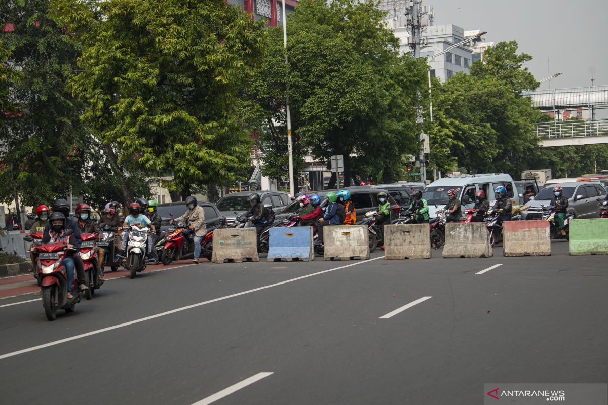 Lokasi penyekatan PPKM Darurat di Jakarta bertambah jadi 72 titik