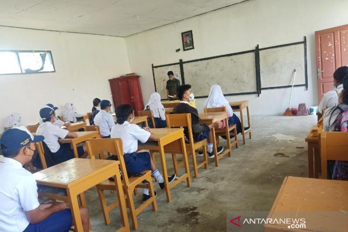 Sekolah di Jayawijaya mulai lakukan simulasi KBM tatap muka