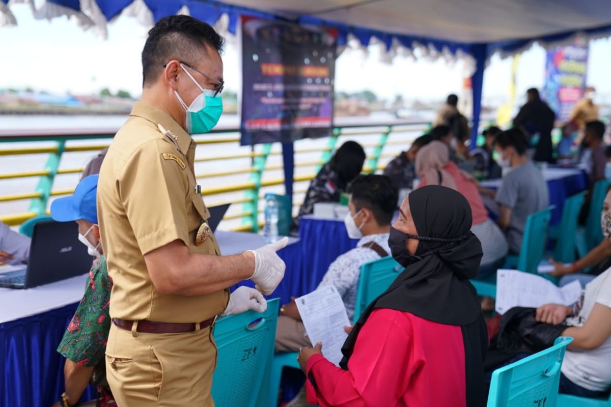 Pemkot Pontianak targetkan 150 ribu warga divaksin hingga akhir Juli