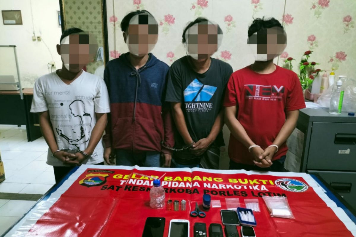 Asyik pesta narkoba, empat pengedar dan pengguna diciduk polisi