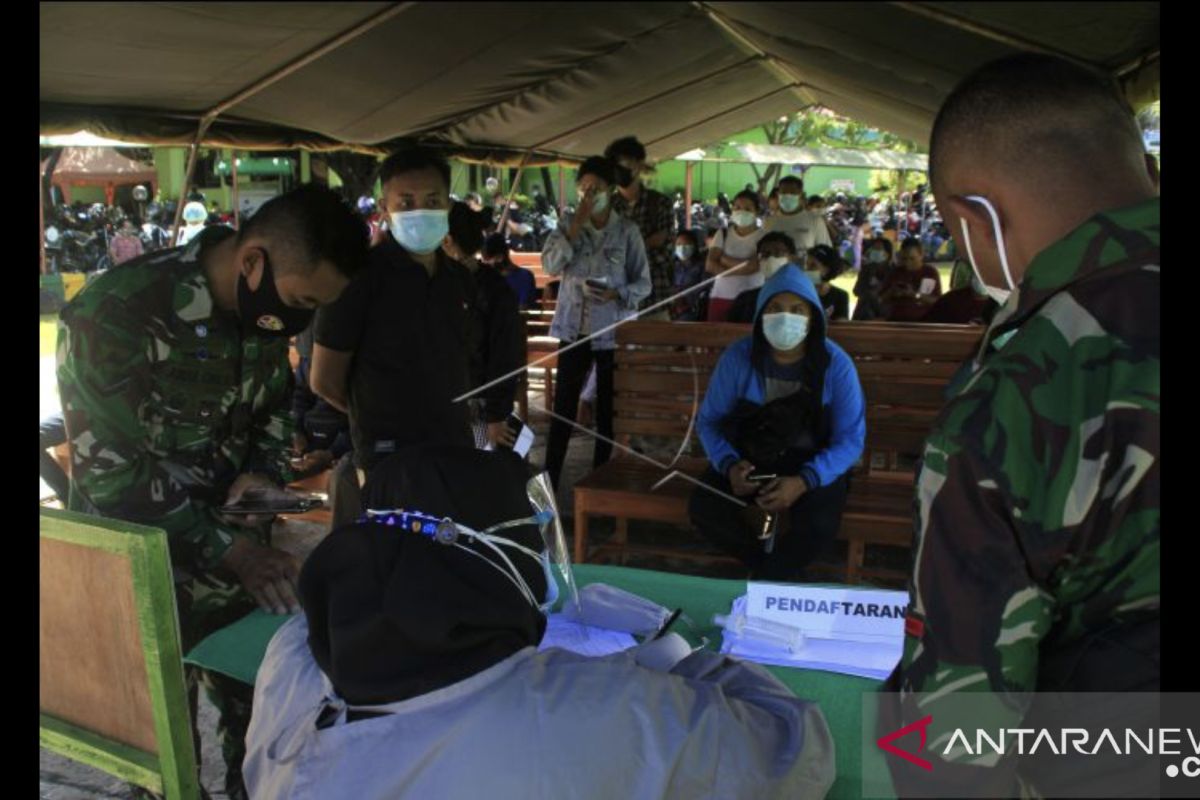 KKP Kupang tahan delapan penumpang bawa surat bebas COVID-19 palsu