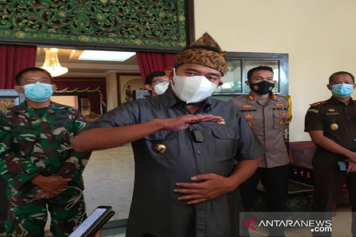 Pilkades serentak di Sampang dan Sumenep ditunda karena lonjakan COVID-19