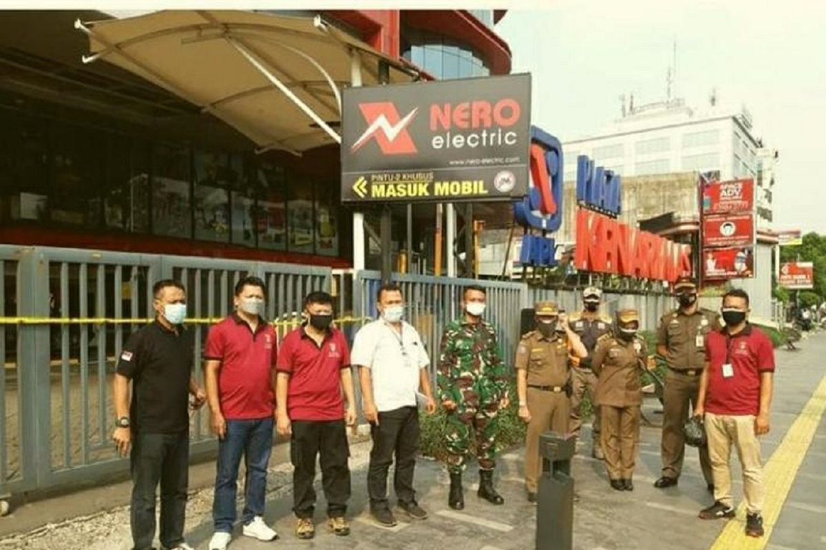 Bubarkan massa di Plaza Kenari, polisi kerahkan "watercannon"