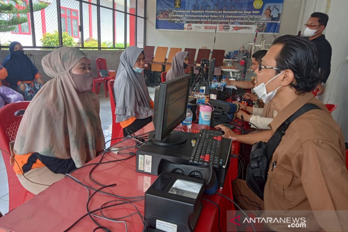 Jelang vaksinasi, Lapas Lhokseumawe verifikasi NIK warga binaan