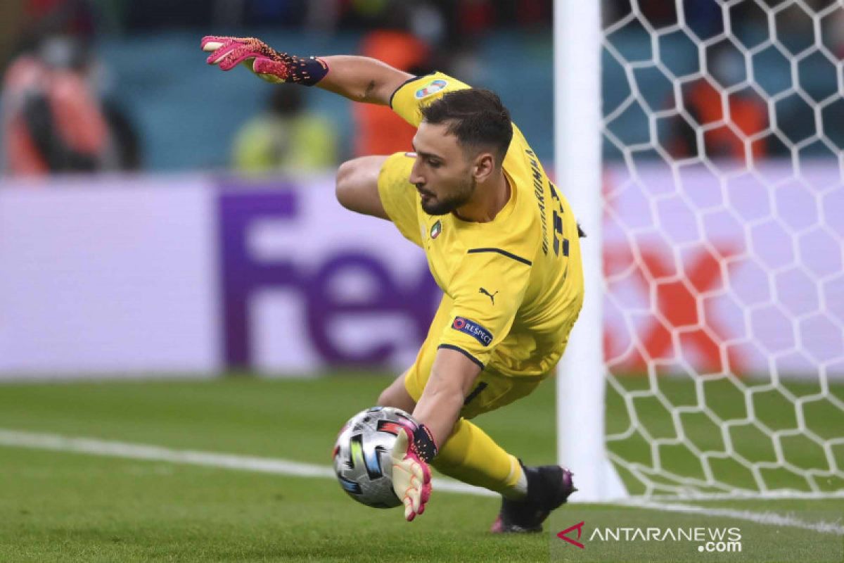 Kipper Donnarumma ucapkan selamat tinggal kepada AC Milan