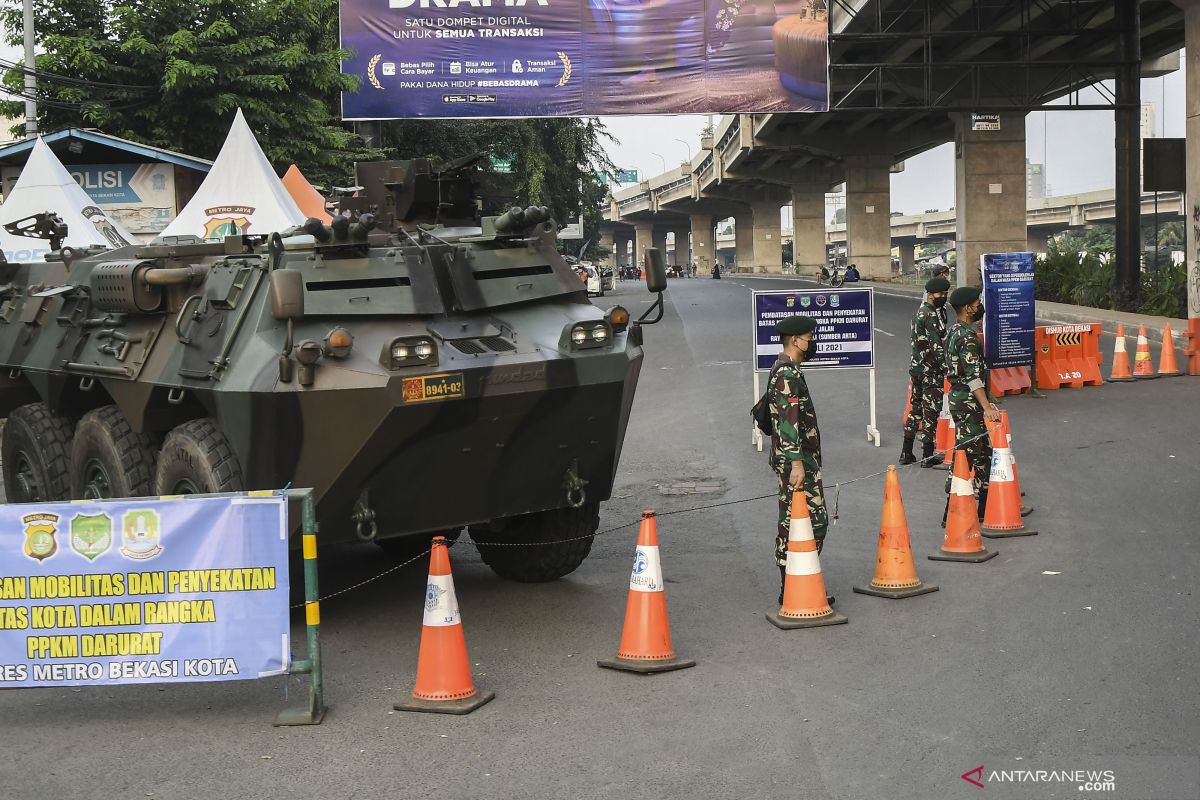 Anies ungkap PPKM turunkan mobilitas kendaraan hingga 62,3 persen