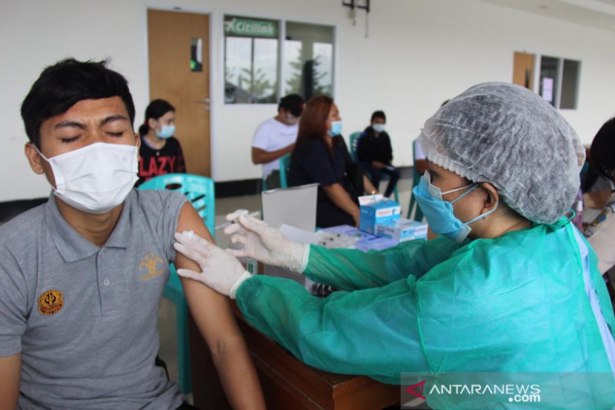 Bandara Sam Ratulangi Manado dukung pemberian 1 juta vaksin per hari