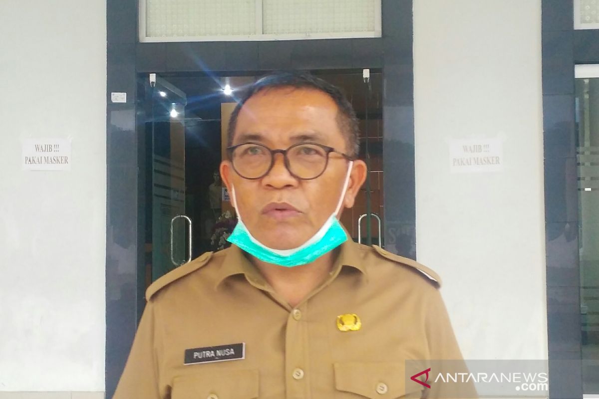 Pemkab Solok Selatan akan rumahkan seluruh honorer