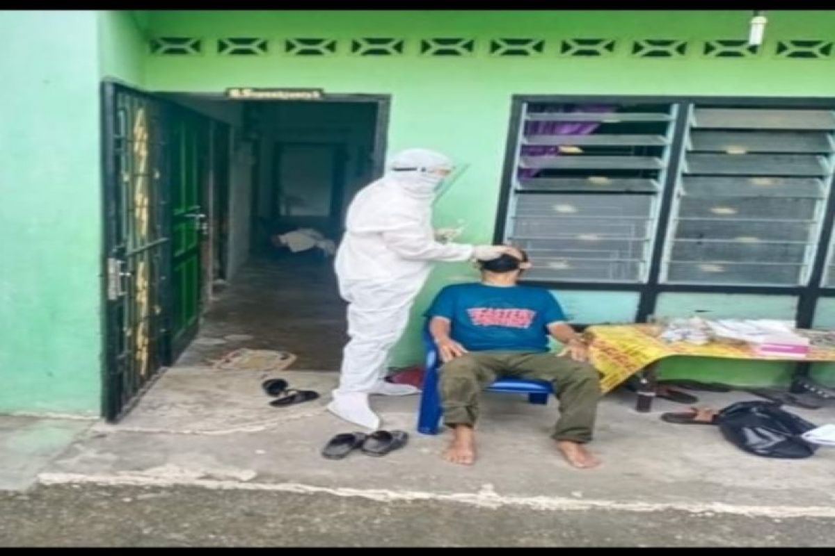 Polsek Padang Hulu lakukan PPKM skala mikro