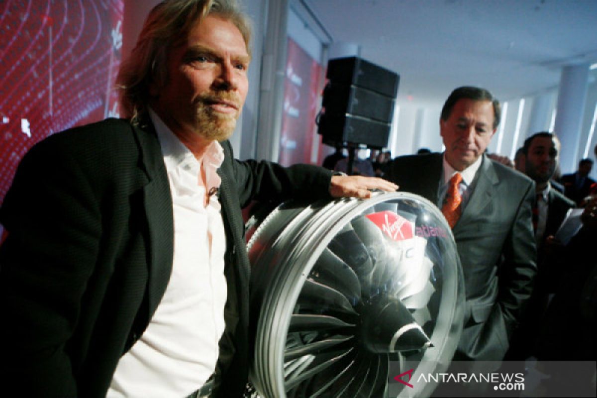 Richard Branson bersiap ke luar angkasa akhir pekan ini