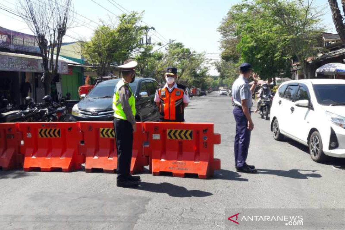 Dua titik akses masuk Temanggung ditutup