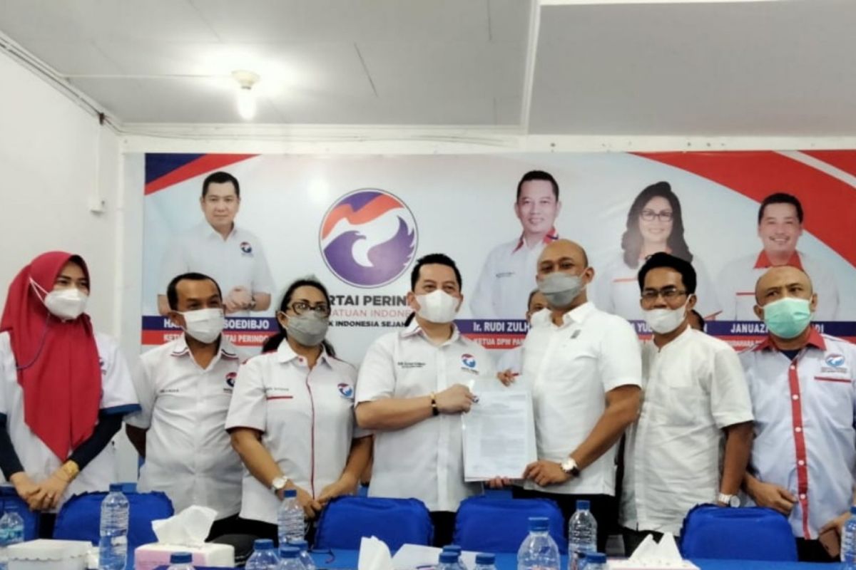 Perindo Sumut serahkan SK kepada Zulkifli ST untuk Kota Binjai