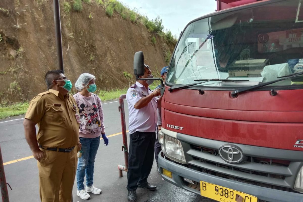 Pemerintah Kabupaten Minahasa Tenggara perketat pengawasan di pintu masuk