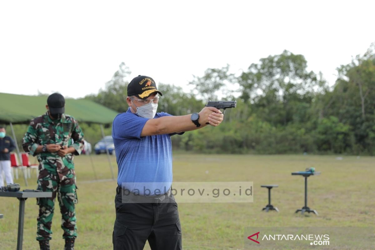 Tingkatkan Konsentrasi, Gubernur Erzaldi Ajak Anak Muda Gemar Olahraga Menembak