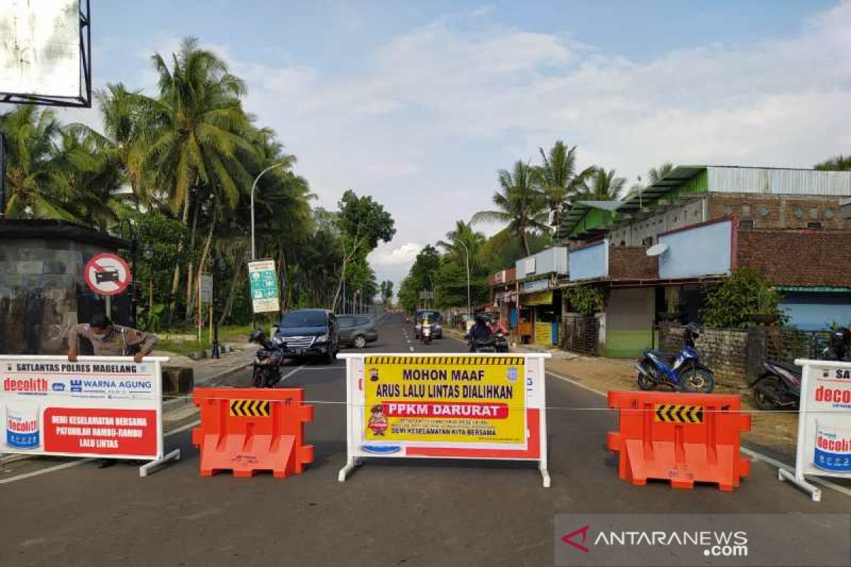 Empat titik menuju Candi Borobudur ditutup