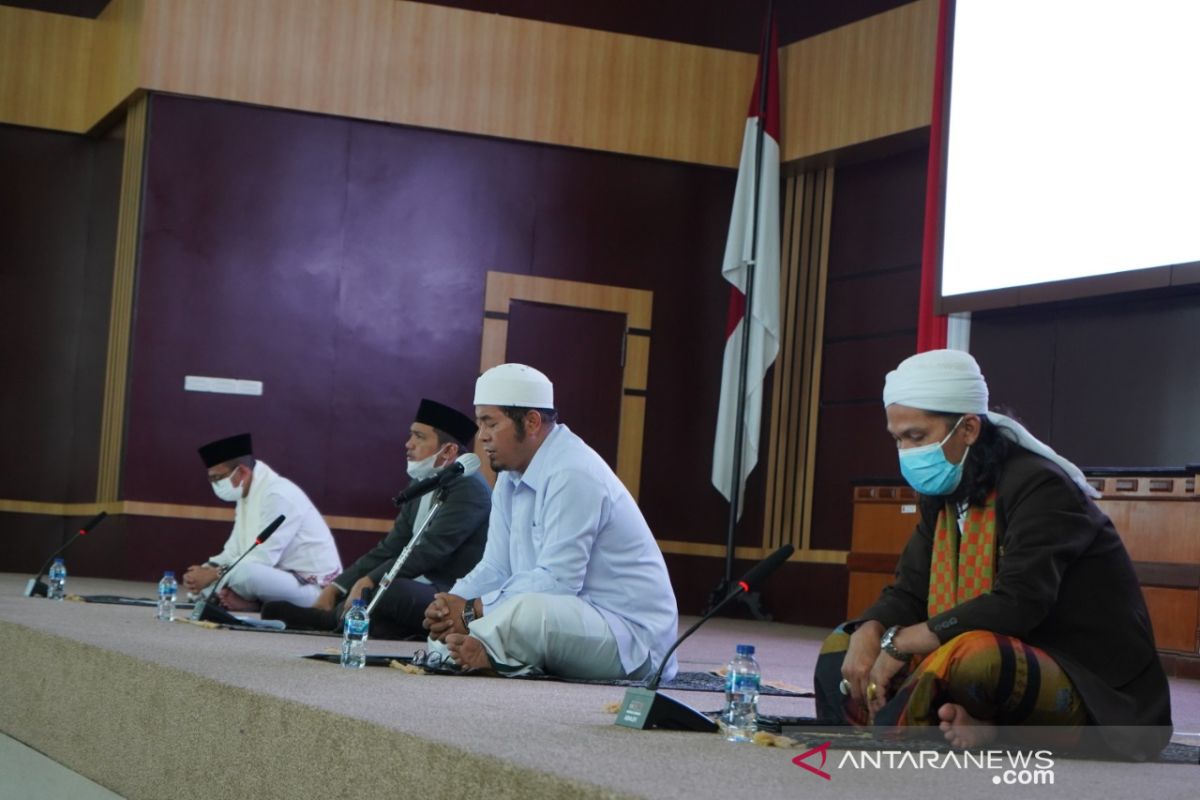 DPRD-Pemkot Bogor gelar istighosah bersama memohon pandemi berakhir
