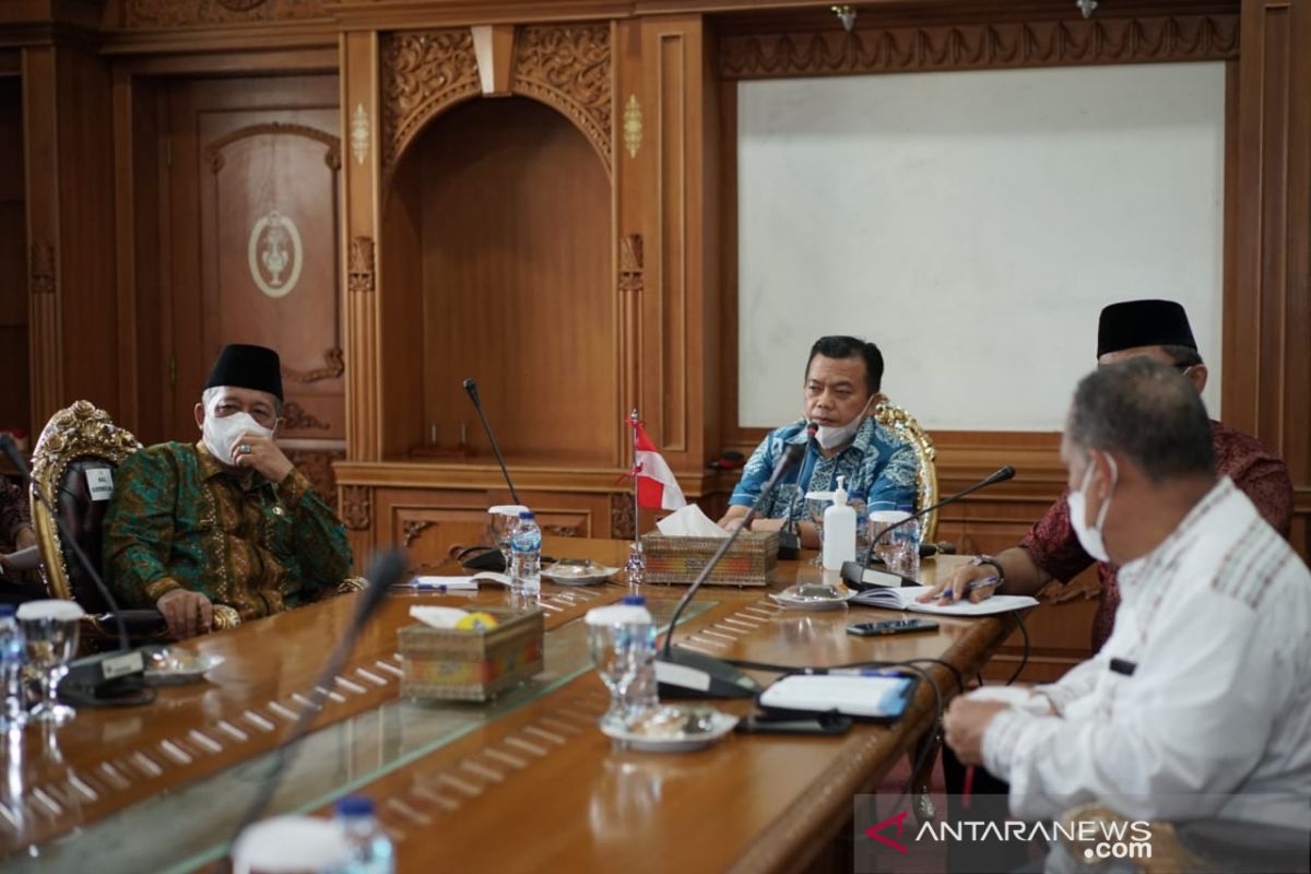 Gubernur Jambi tegaskan semua pihak bersiap hadapi dan antisipasi kasus COVID-19