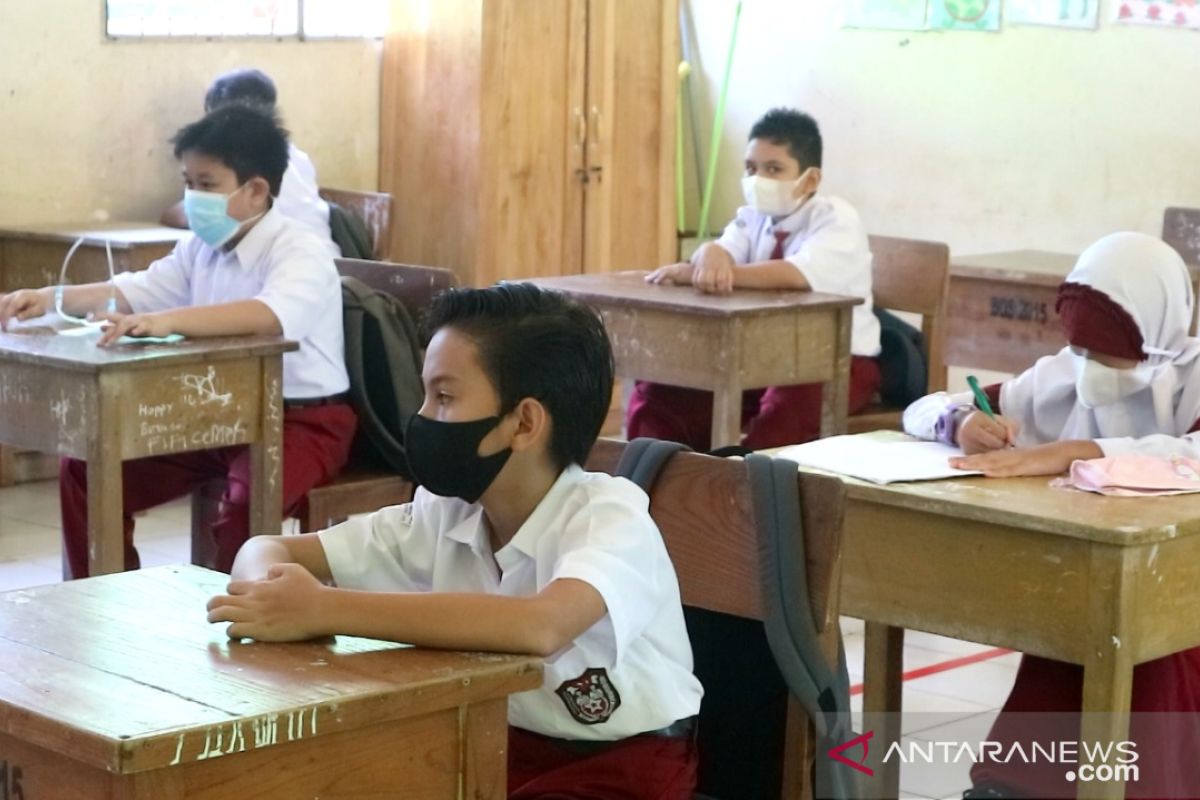 Pembelajaran tatap muka di HST kembali ditunda,