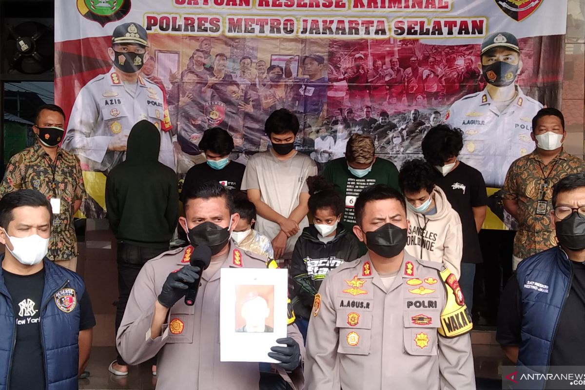 Polisi korban pengeroyokan di Jaksel alami luka memar