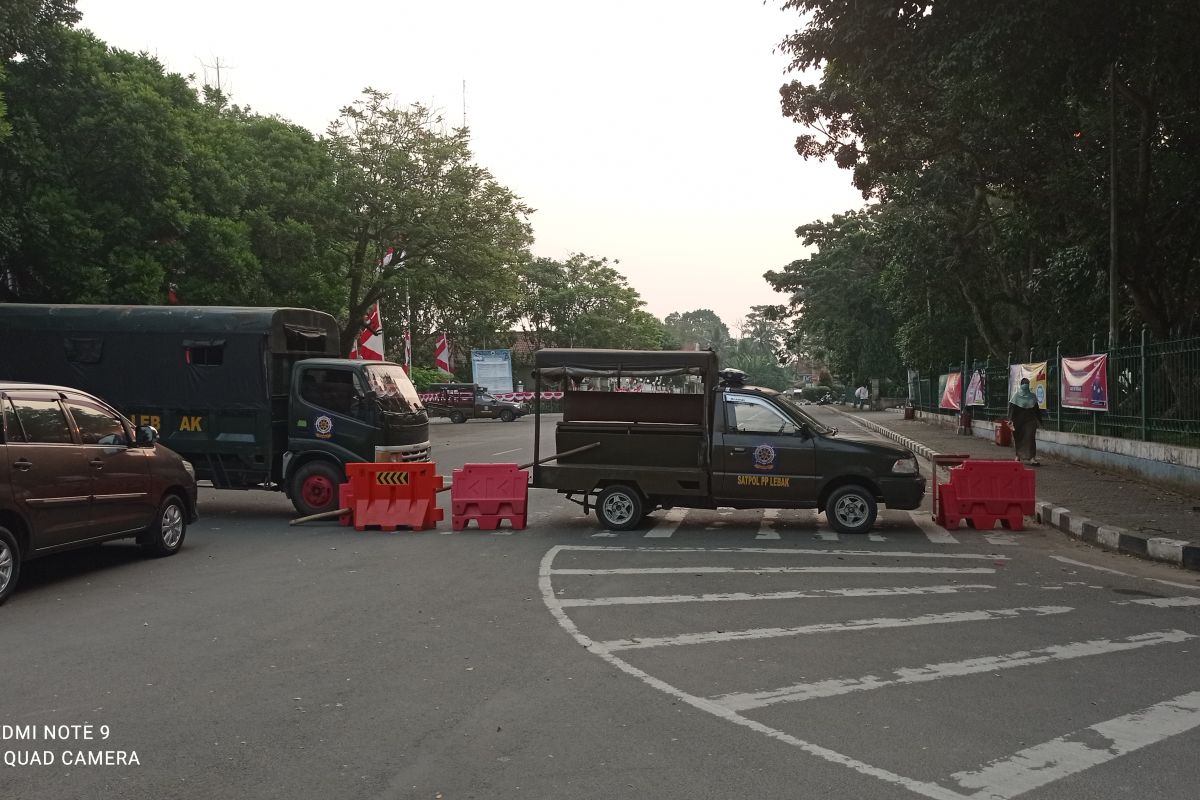 Pasar dan Alun-alun Rangkasbitung ditutup cegah kerumunan