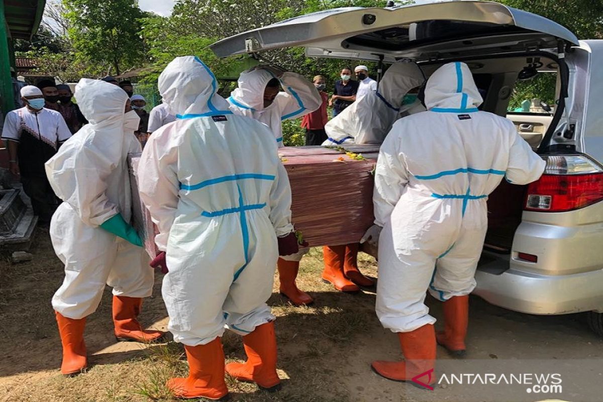 Rumah sakit rujukan di Pamekasan penuh, kasus COVID-19 terus bertambah