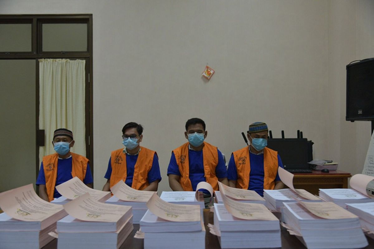 Penyidik Kejati Aceh limpahkan perkara korupsi Rp11,6 miliar ke JPU