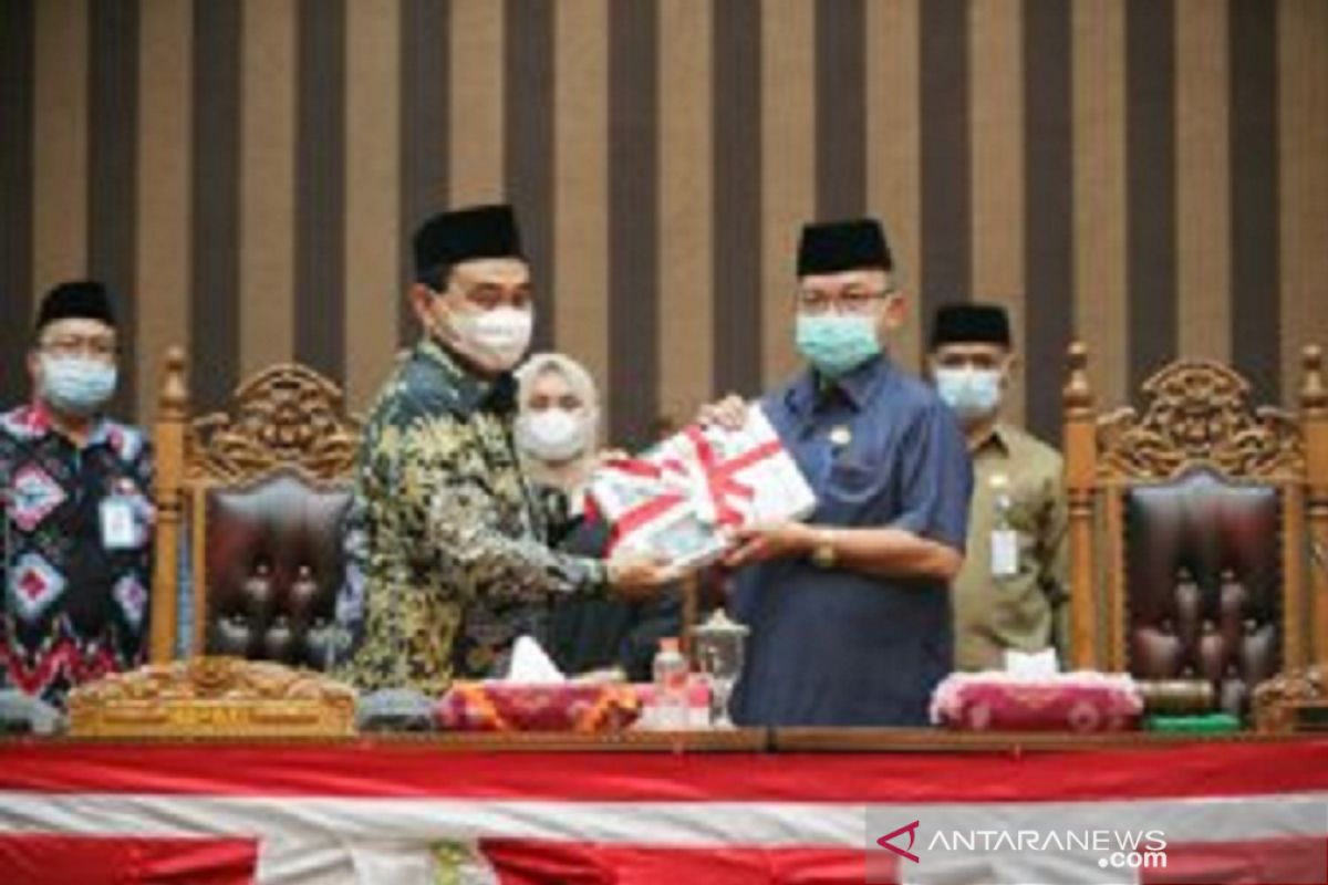 Bupati Tanah Bumbu sampaikan raperda RPJMD 2021-2026