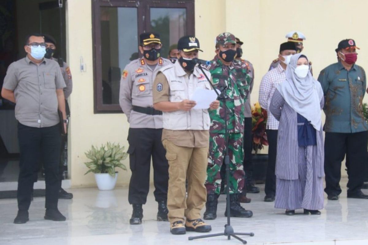Sukseskan vaksinasi massal di Palas, Wabup Zarnawi ucapkan Terimakasih kepada TNI - POLRI