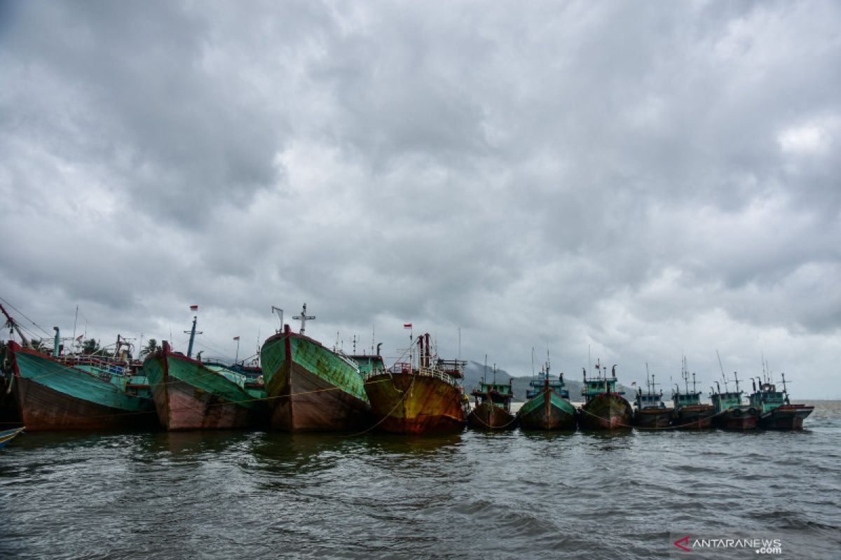 KKP imbau nelayan dan pemilik kapal patuhi standar operasional hadapi cuaca ekstrim