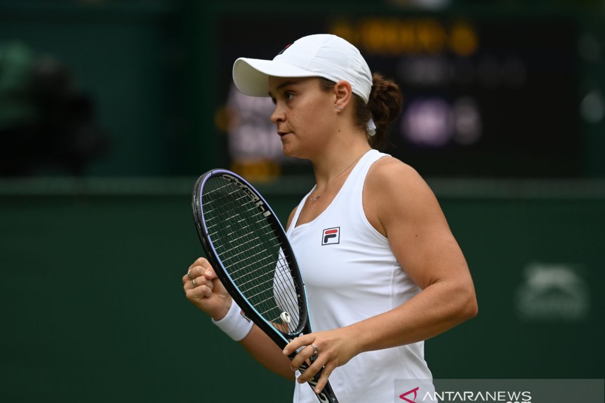 Barty juarai Wimbledon 2021 usai tundukan Pliskova di partai final