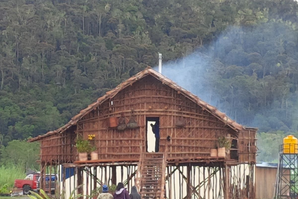 Capaian vaksinasi COVID-19 di kabupaten Pegunungan Arfak paling rendah