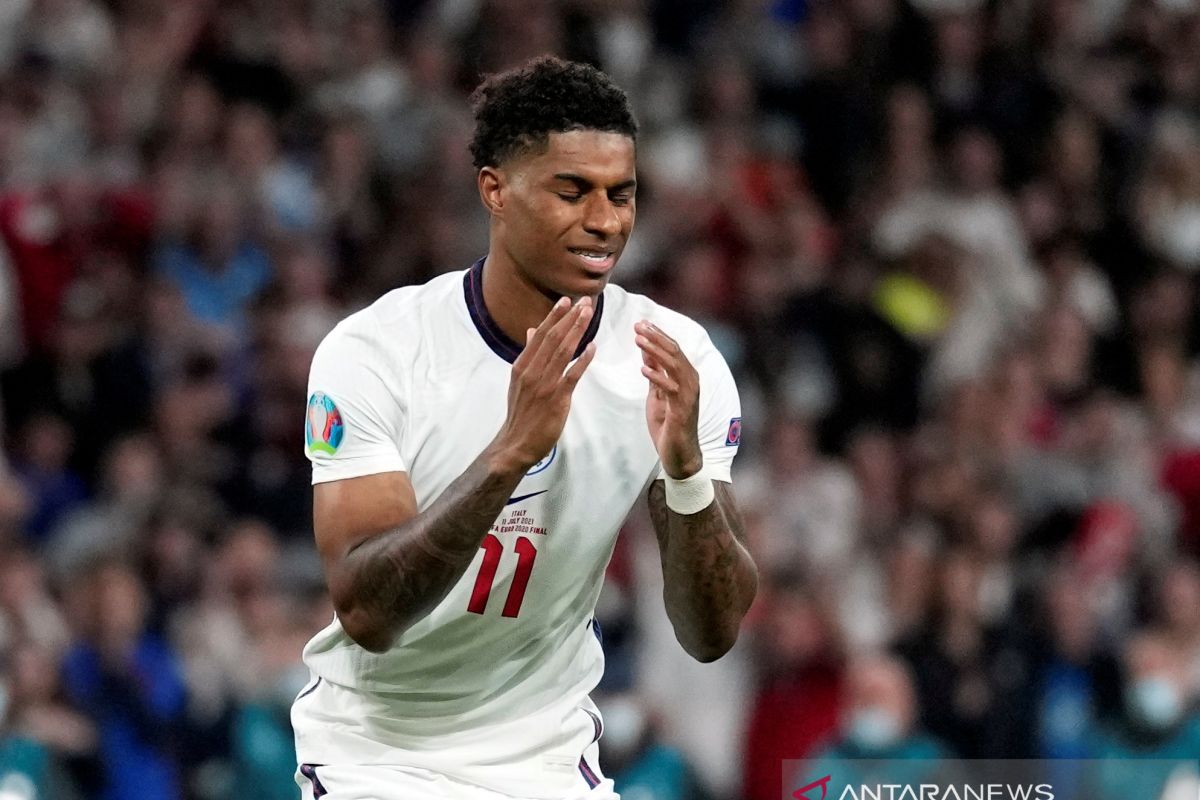 Solskjaer tegaskan akan tetap pilih Marcus  Rashford jadi eksekutor penalti MU