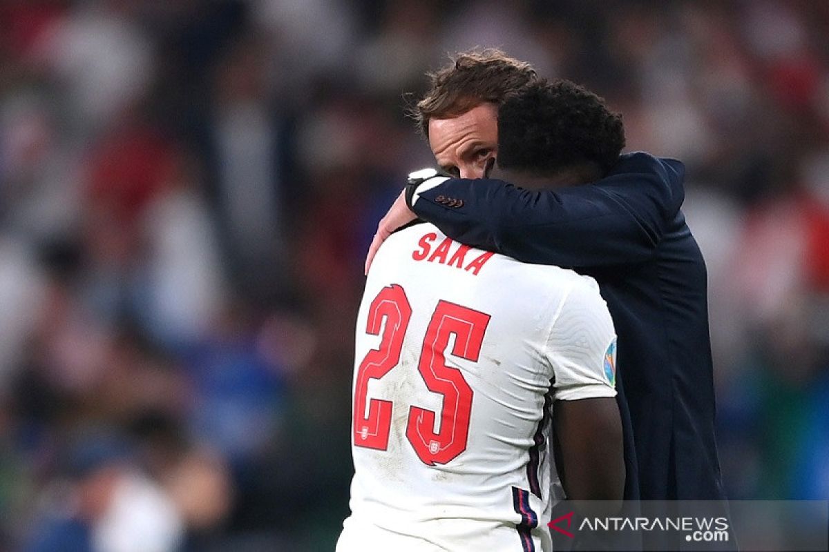 Gareth Southgate, Wembley, dan adu penalti