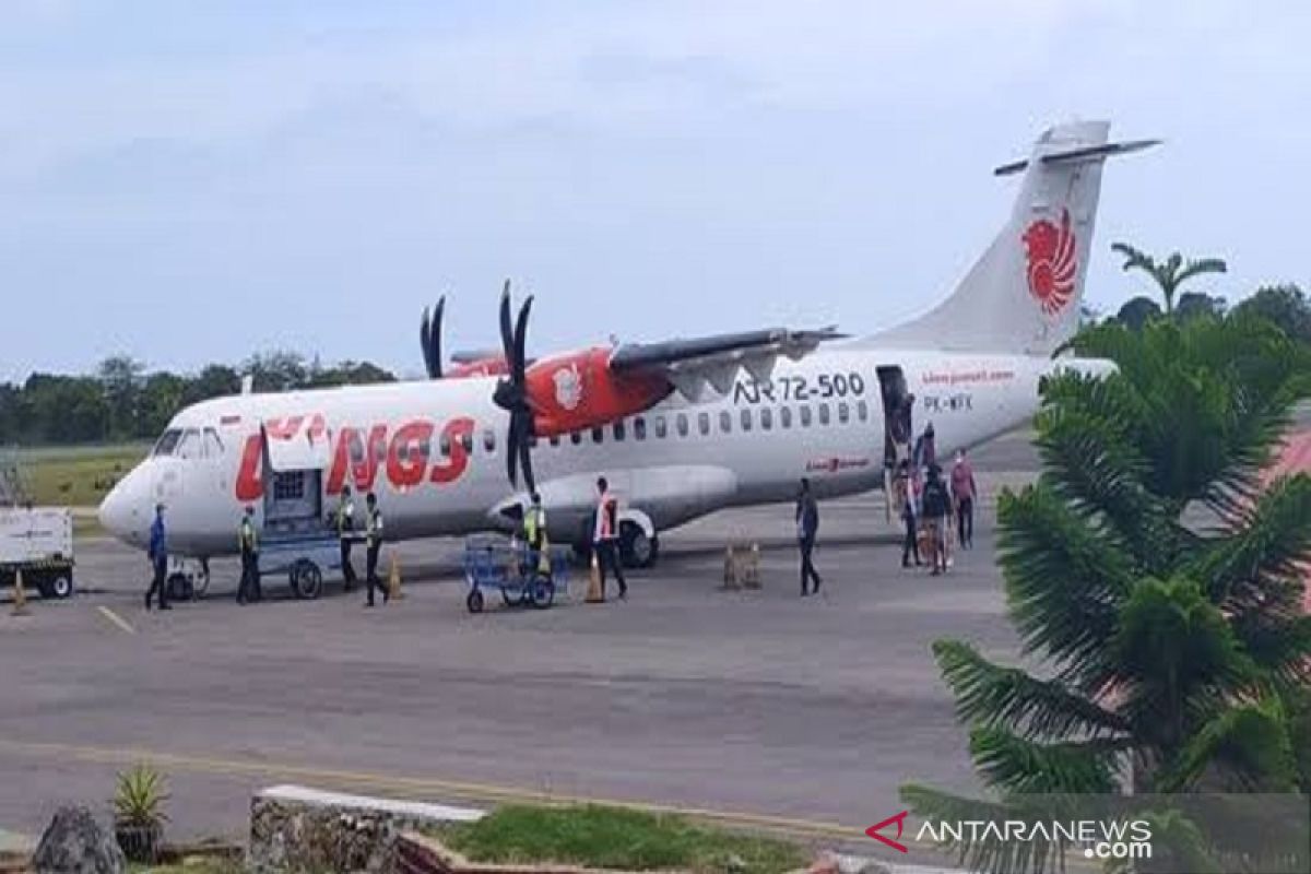 Maskapai Wings Air stop sementara penerbangan Makassar-Baubau