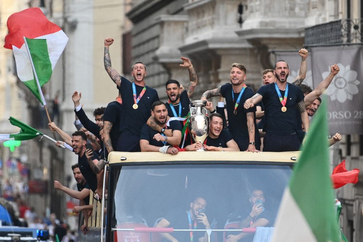 Italia berharap sukses Azzurri juara Euro 2020 sembuhkan luka bangsa