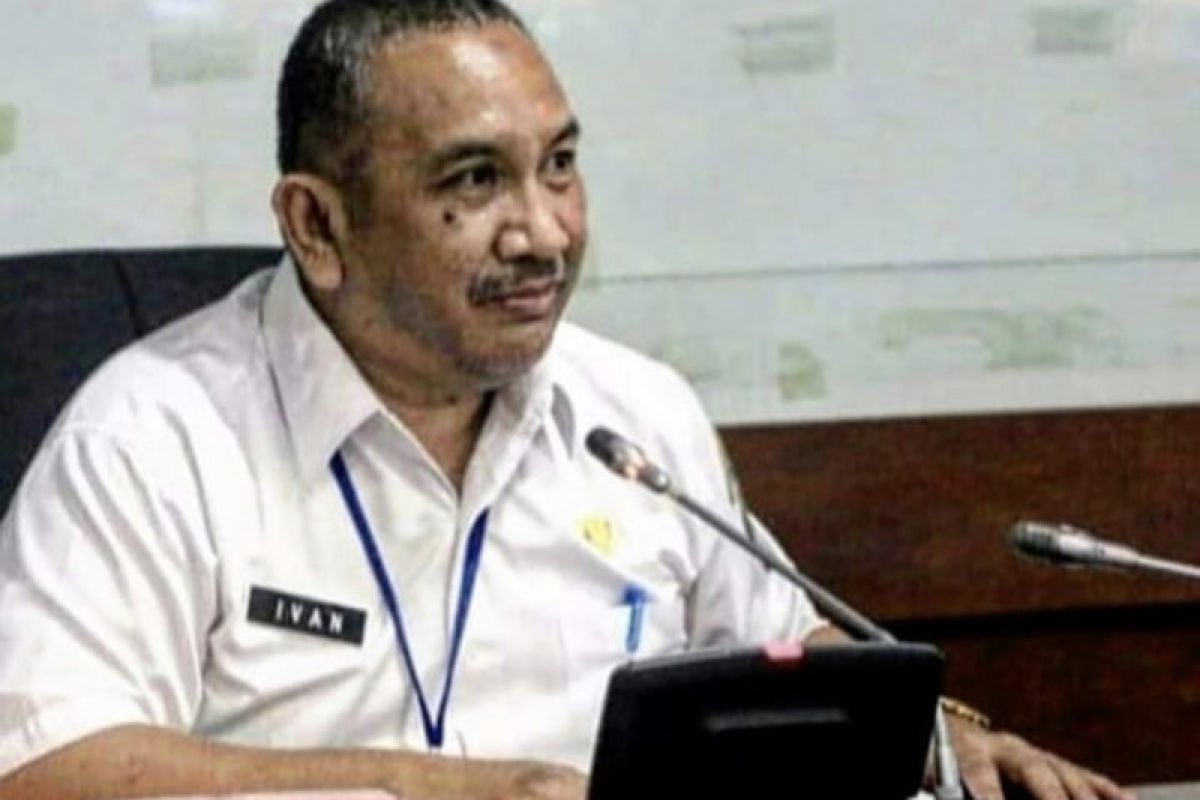 Gubernur dan pejabat Kaltim tunda kegiatan selama PPKM