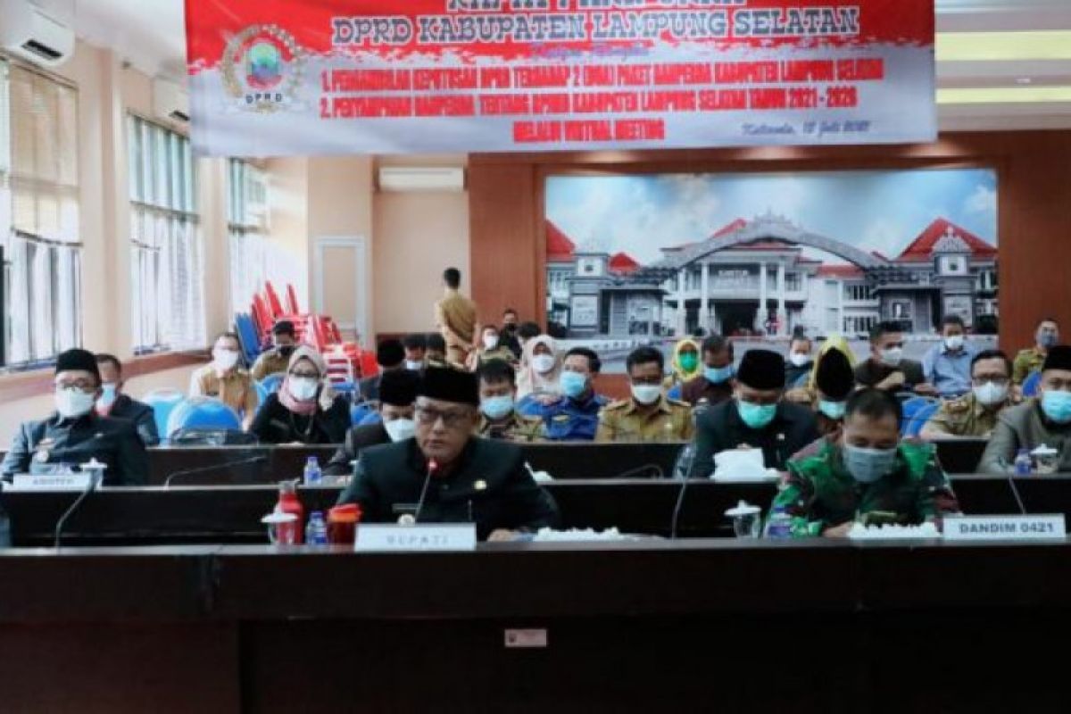 Bupati Lampung Selatan sampaikan raperda RPJMD tahun 2021-2026