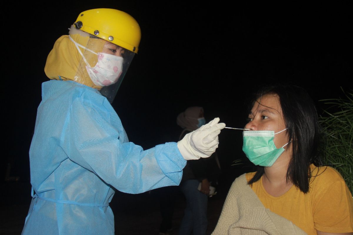 Satgas COVID-19 Ternate tes antigen warga berkeliaran tanpa masker