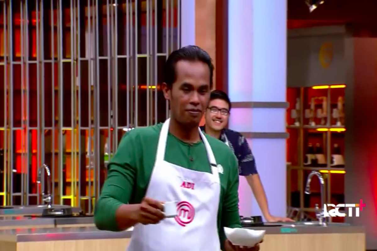 Berhasil menduplikasi masakan chef Arnold, Adi lolos kedelapan besar Masterchef Indonesia