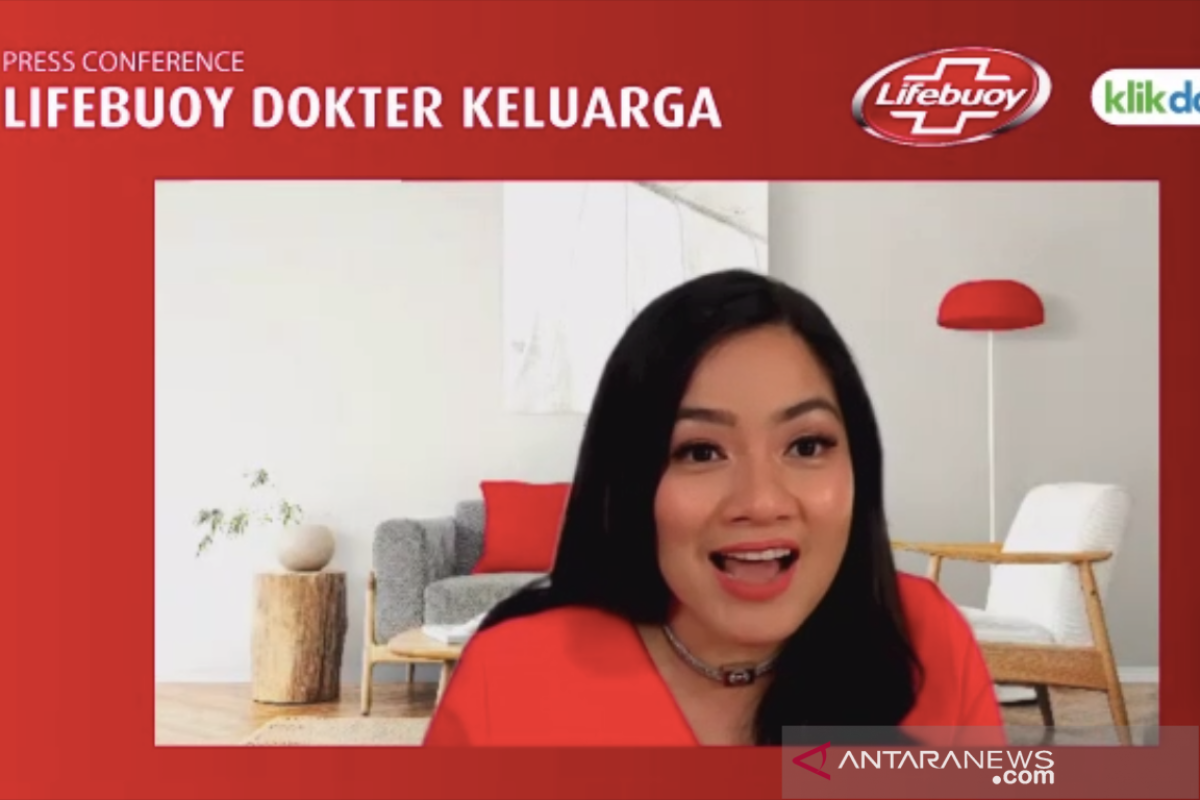 Hindari hoaks, Titi Kamal cari informasi kesehatan di telemedisin