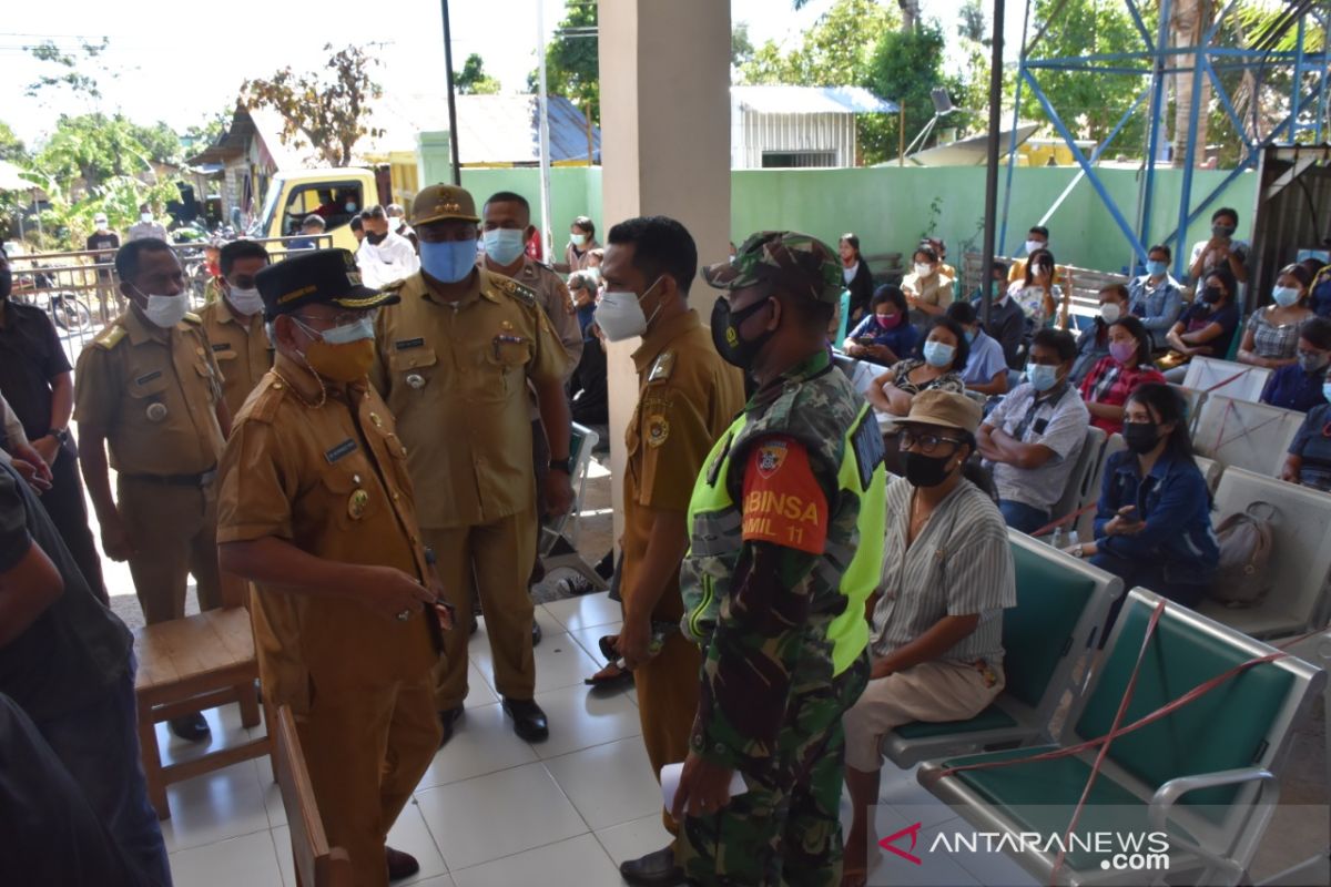 Kerumunan warga picu kenaikan kasus COVID-19 di Kota Kupang-NTT