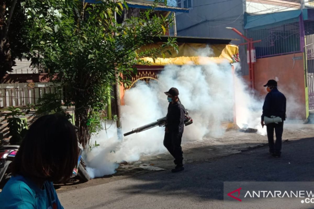 Dinkes Makassar giatkan "fogging" antisipasi pandemi DBD