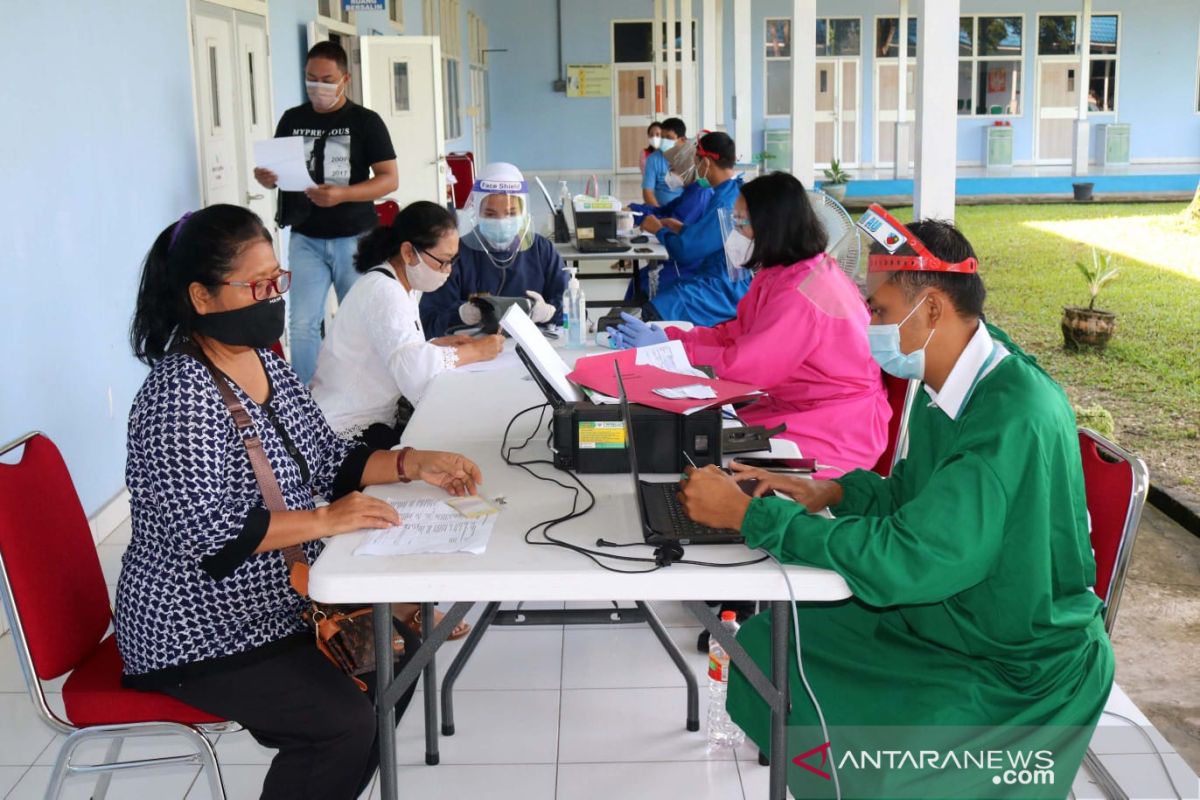 Lanud Sjamsudin Noor gencarkan vaksin untuk masyarakat