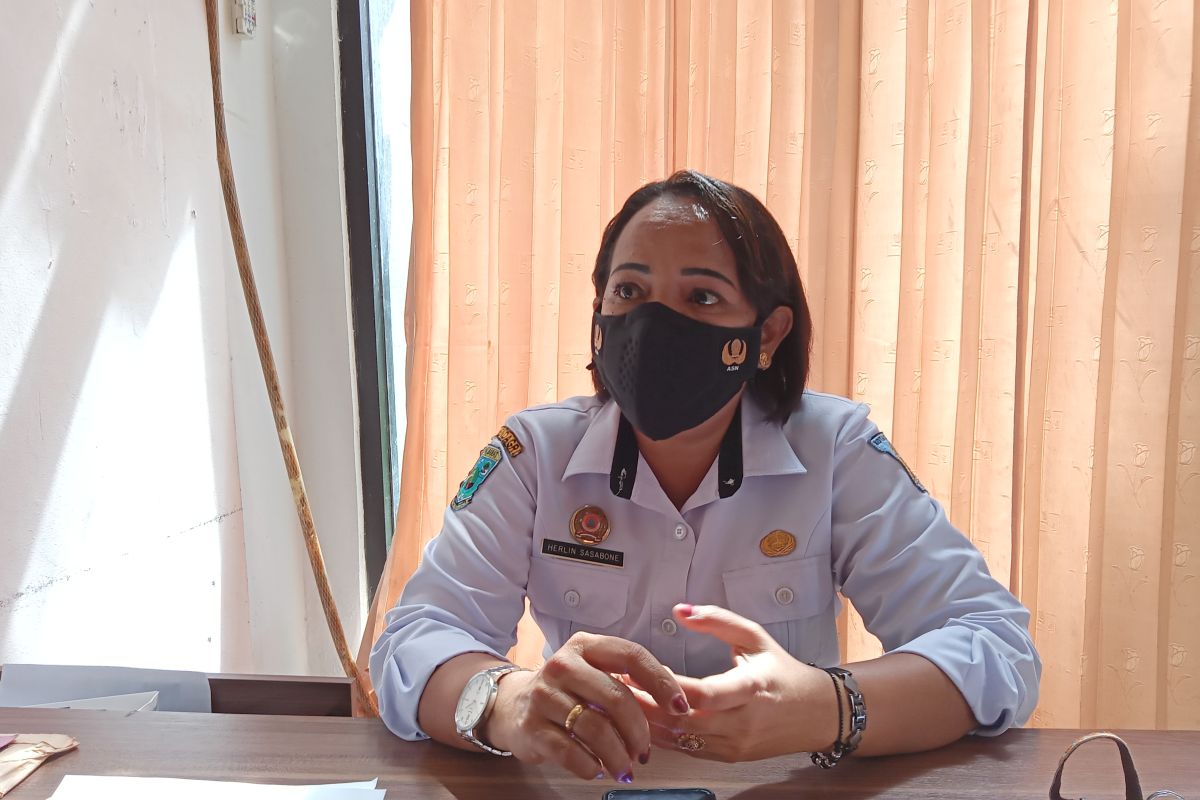 BPBD kota Sorong bagikan masker gratis kepada warga dimasa PPKM Darurat