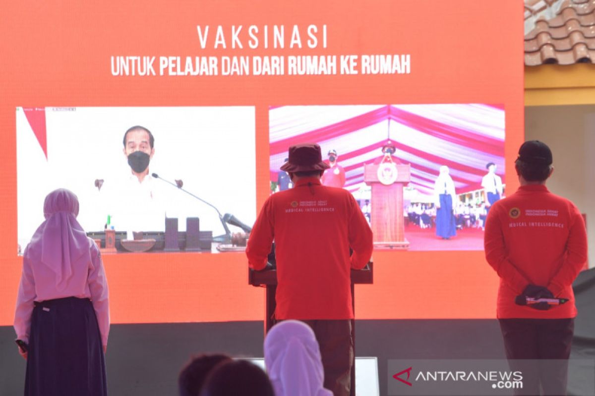 BIN melaksanakan vaksinasi COVID-19 serentak di 14 provinsi