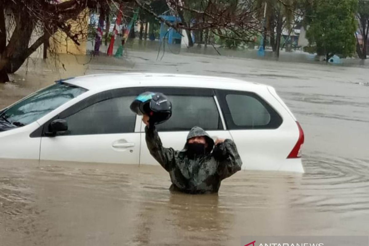 Ibu kota Kabupaten Kayong Utara Kalbar dilanda banjir