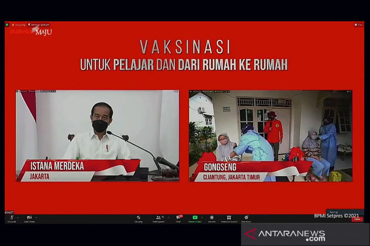 Presiden : Jangan sampai ada guru yang terlewat untuk divaksin