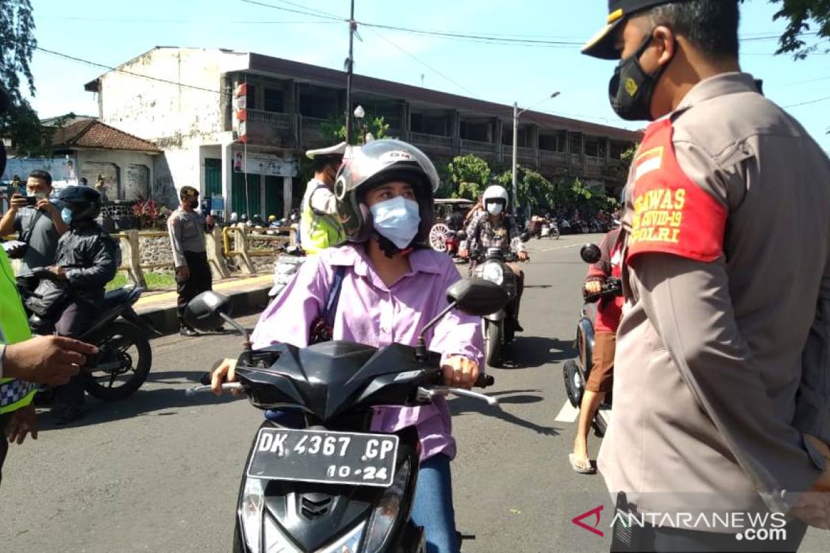 Polres Jembrana adakan operasi yustisi dirangkai dengan vaksinasi