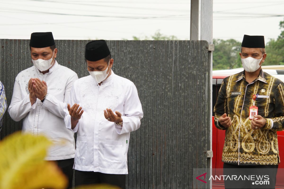 Wali Kota hadiri pemakaman mantan Wali Kota Banjarbaru Zawawi M Aini