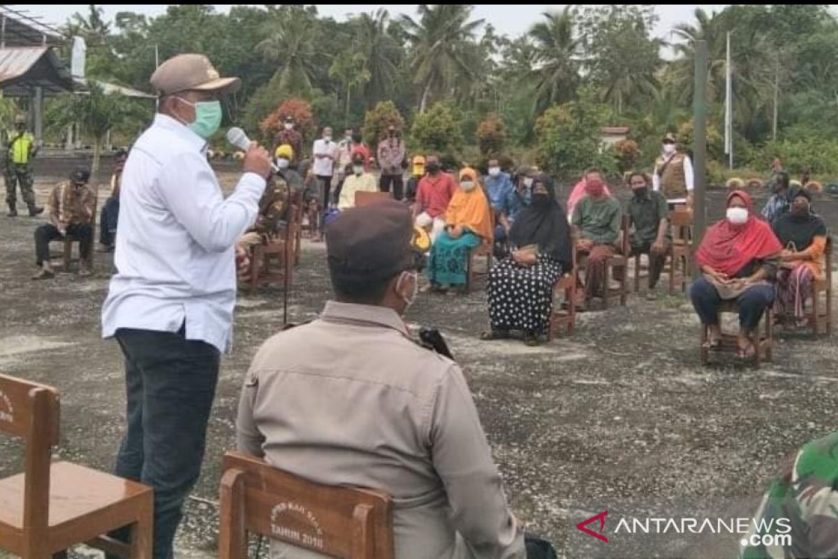 Bupati tinjau vaksinasi di Teluk Lanus, wilayah paling ujung Siak